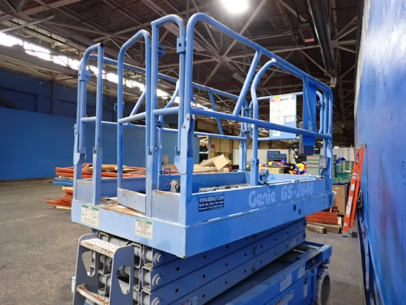 GENIE 1000 LBS SCISSOR LIFT  -  GS-2646