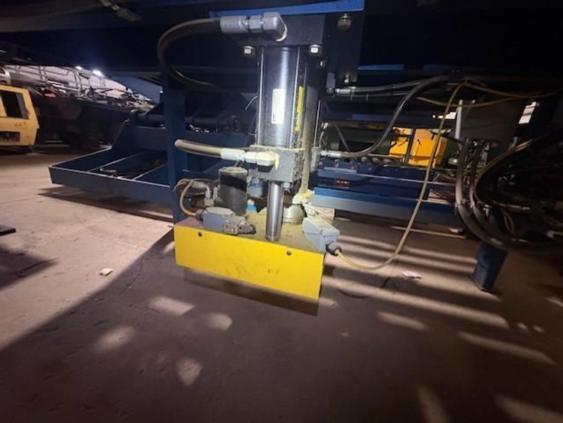 6,000# 64" X 60.5" K&amp;S CROSS TYPE BANDING TABLE STOCK# 3955