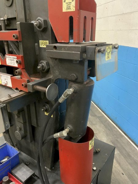 50 TON EDWARDS JAWS IV HYDRAULIC IRONWORKER: STOCK #80758