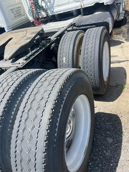 2017 Freightliner Cascadia 125 3AKJGLDR4HDHY0030