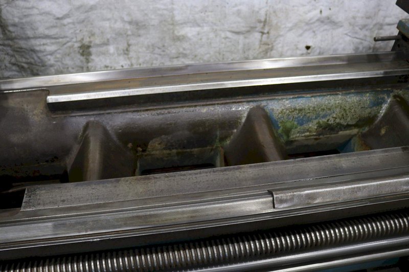 33" X 168" HAMBURG ENGINE LATHE: STOCK #72800