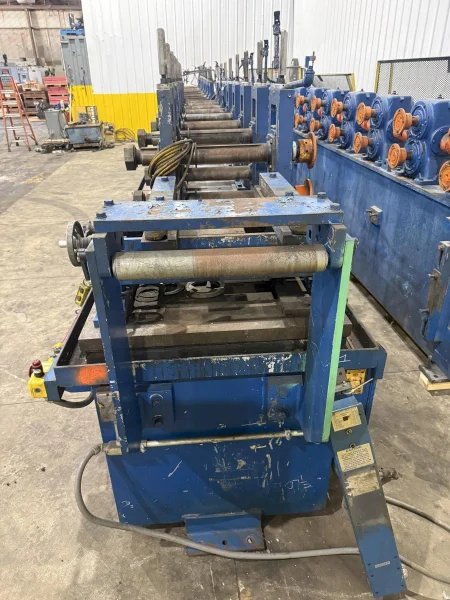 16 STAND x 3" X 18" ROLL SPACE BRADBURY MODEL #430 U-JOINT DRIVE ROLLFORMER STOCK# 4404