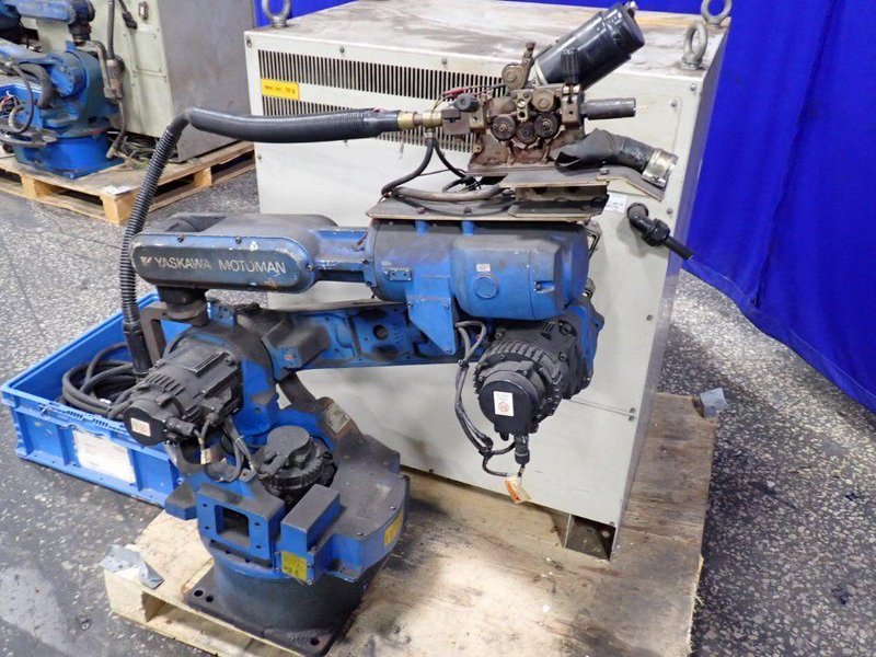 YASKAWA MOTOMAN ROBOT  -  MOTOMAN-MH6
