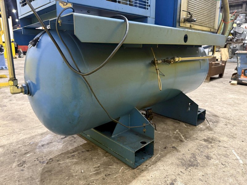 20 HP COMPAIR MODEL #LFR2A ROTARY SCREW AIR COMPRESSOR WITH DRYER: YOBRO #25816