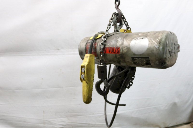 1/4 TON 500 LBS LOADSTAR ELECTRIC CHAIN HOIST: STOCK #12003
