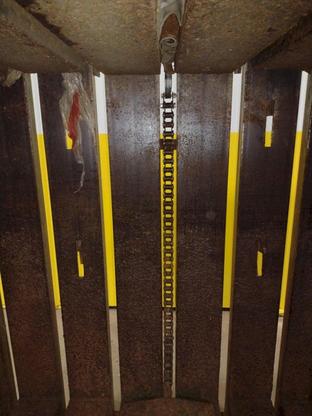 60&quot; X 30&quot; X 48&quot; SELCO MODEL #V5-HD HYDRAULIC VERTICAL BALER: STOCK 17517