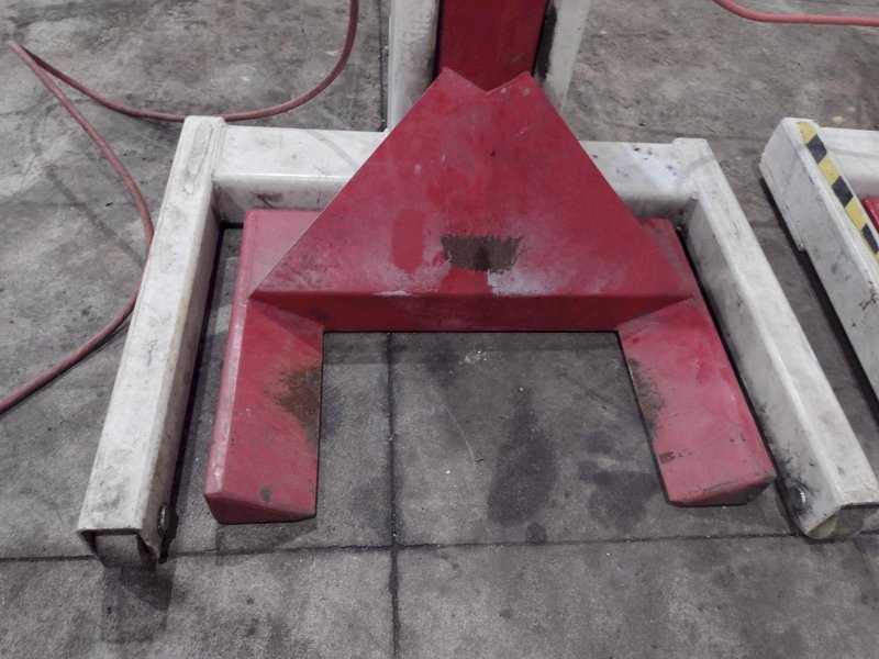 (4) 13,000 LBS STERTIL-KONI MODEL ST-1060 HEAVY DUTY MOBILE COLUMN LIFT JACKS: STOCK #23064