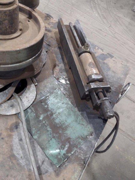 8" X 8" X 3/4" HAEUSLER MODEL #PHR-20VH HORIZONTAL &amp; VERTICAL HYDRAULIC PIPE &amp; ANGLE ROLL: STOCK #19133