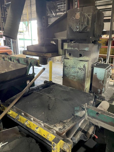 Osborn 722 RJW Whisperam Ram-Jolt Molding Machine, S/N 19513A