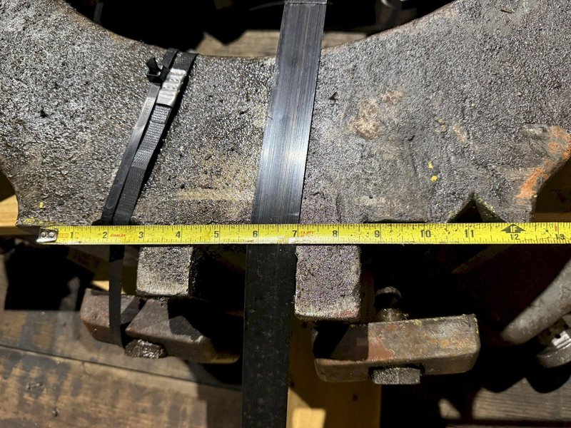 11" HEAVY DUTY STEADY REST FOR LATHE: YOBRO #26019