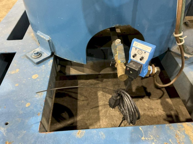 2005 20 HP ATLAS COPCO MODEL #SF15 ROTARY SCREW AIR COMPRESSOR : YOBRO #25157