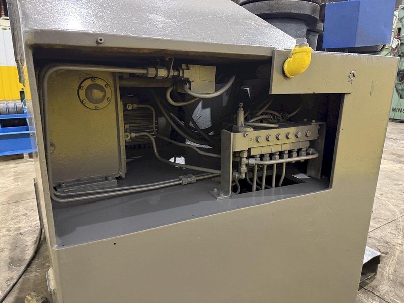 5" X 5" X 1/2" PULLMAX MODEL #Z41 VERTICAL/HORIZONTAL HYDRAULIC ANGLE ROLL: YOBRO #25804
