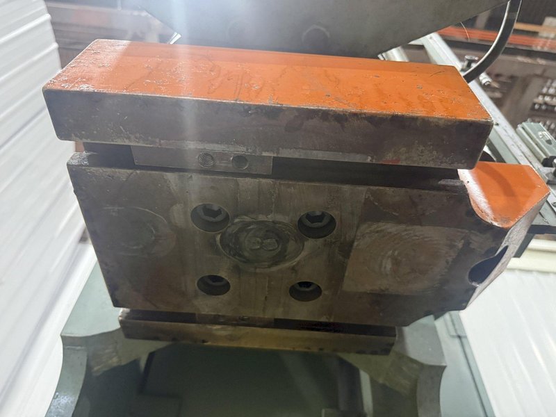 75 TON PACIFIC MODEL #75PF PRESSFORMER HYDRAULIC PRESS 10" STROKE: YOBRO #25330
