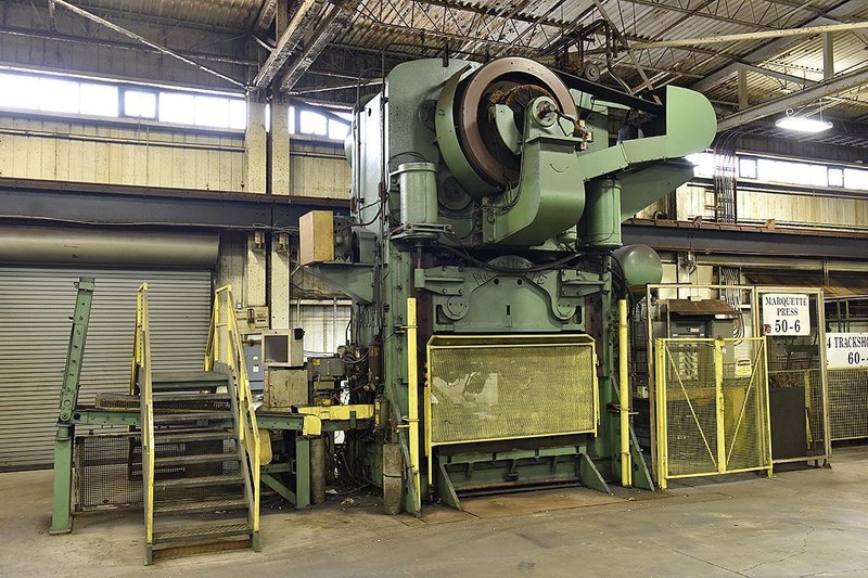 1500 TON MARQUETTE 60X96 STRIGHT SIDE PRESS: STOCK #14223
