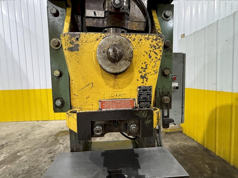 60 TON TORC-PAC USI CLEARING OBI PRESS 6" STROKE: STOCK #22824