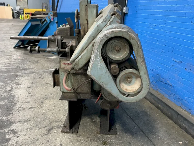 DAITO 20” HORIZONTAL BAND SAW   -  H250  D