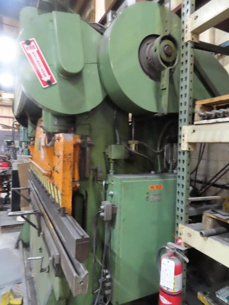 90 Ton x 10′ Verson 306-90 Mechanical Press Brake – Great condition