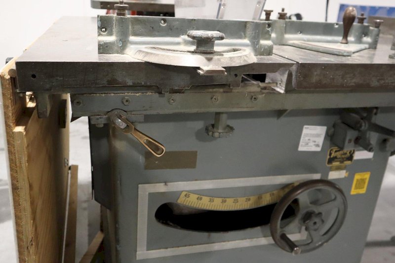 Tannewitz XJS Sliding Table Saw with 0-45 Degree Blade Tilt, 16" Blade and Accessories- Auction Item