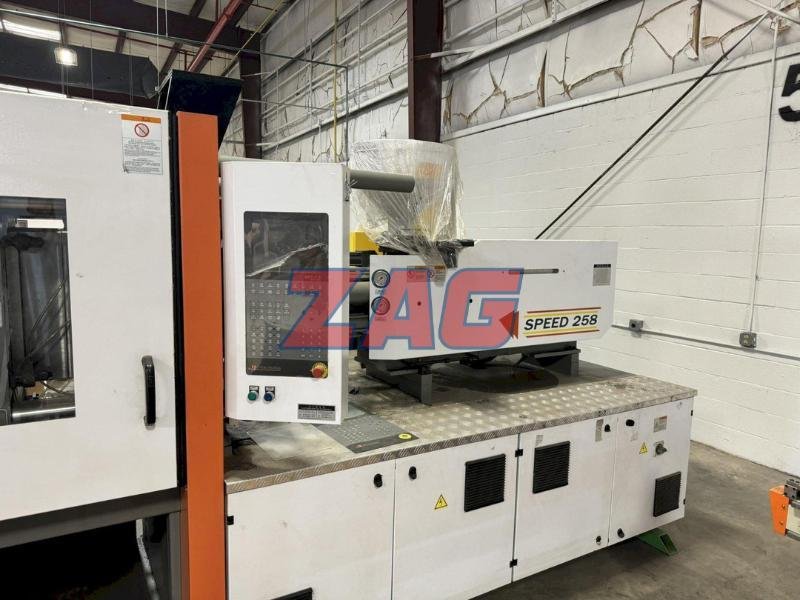Chen Hsong Speed 258 Used Injection Molding Machine, 260 ton, Yr. 2019, 10 oz.