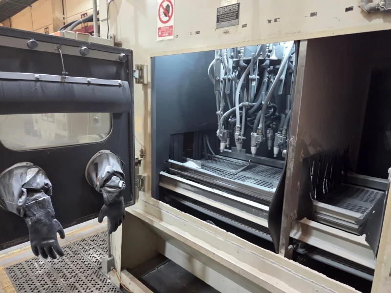EMPIRE BLAST BOOTH MODEL #IL4884-RS CONVEYOR BELT DUST COLLECTOR SYSTEM: YOBRO #25679