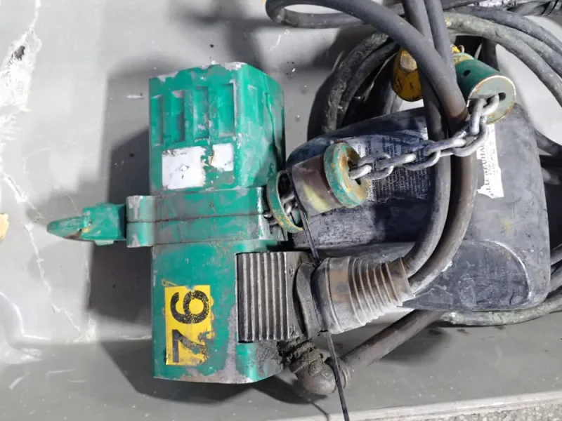 NEUHAUS 1/2 TON CHAIN HOIST  -  MINI 500