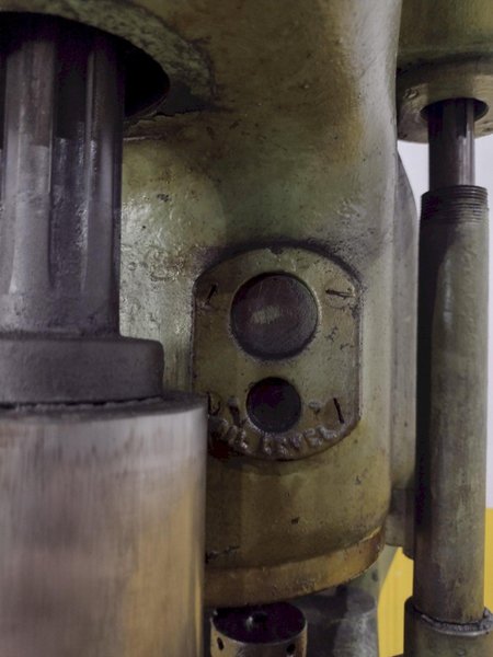 28&quot; CINCINNATI BICKFORD MODEL #3L GEARED HEAD SINGLE SPINDLE  DRILL: STOCK #22815