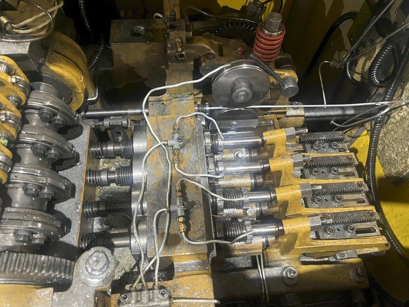 Nakashimada Model TH4-6A Four Die Progressive Header