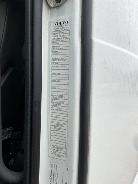 2023 Volvo  4V4NC9EHXPN310965