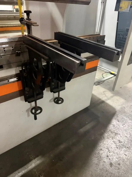 USED ERMAK POWER BEND PRO 83" X 66 TON HYDRAULIC 3 AXIS CNC PRESS BRAKE