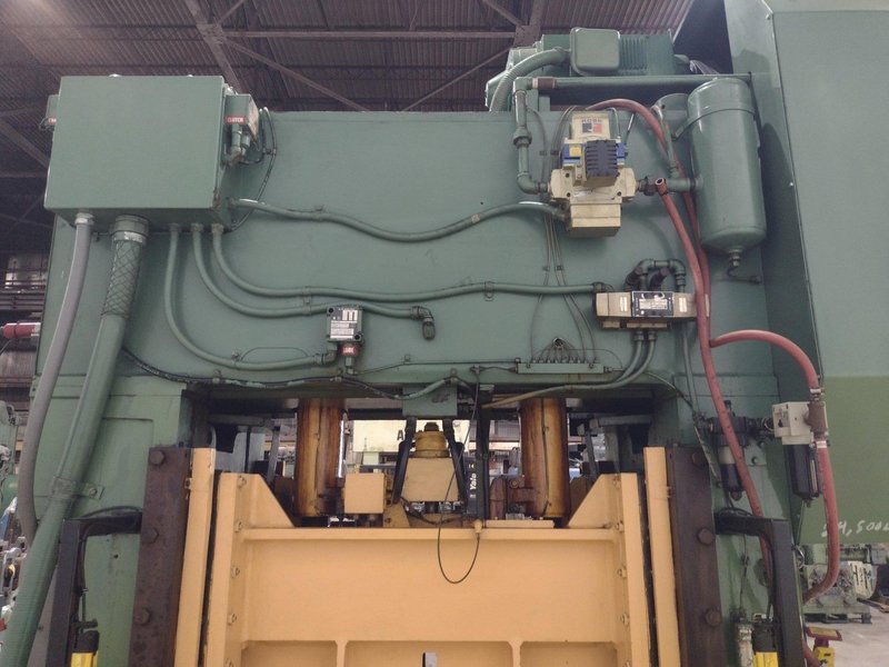 75 TON L&amp;J NO. EM275-42-24 HIGH SPEED STRAIGHT SIDE STAMPING PRESS. STOCK # 0778525