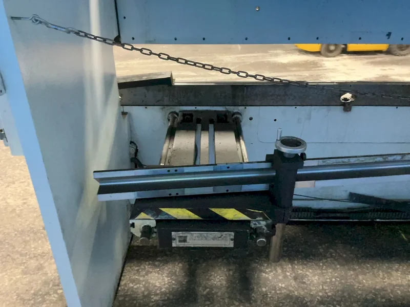 PIRANHA 95 TONS PRESS BRAKE