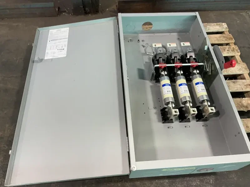 Siemens  400 Amps  Heavy Duty Switch  - Hf365h