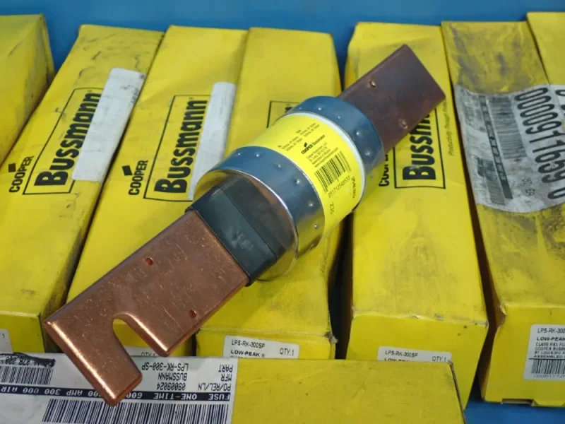 COOPER BUSSMANN LOW PEAK CLASS RK1 FUSES  -  LPS-RK-300SP