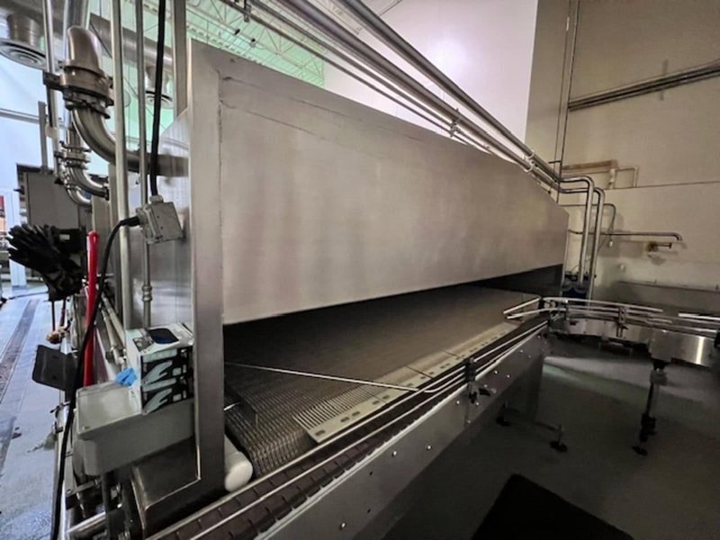 Stainless Steel Spray Tunnel Chiller – 20′ Beverage Cooling Line for Bottles/Cans