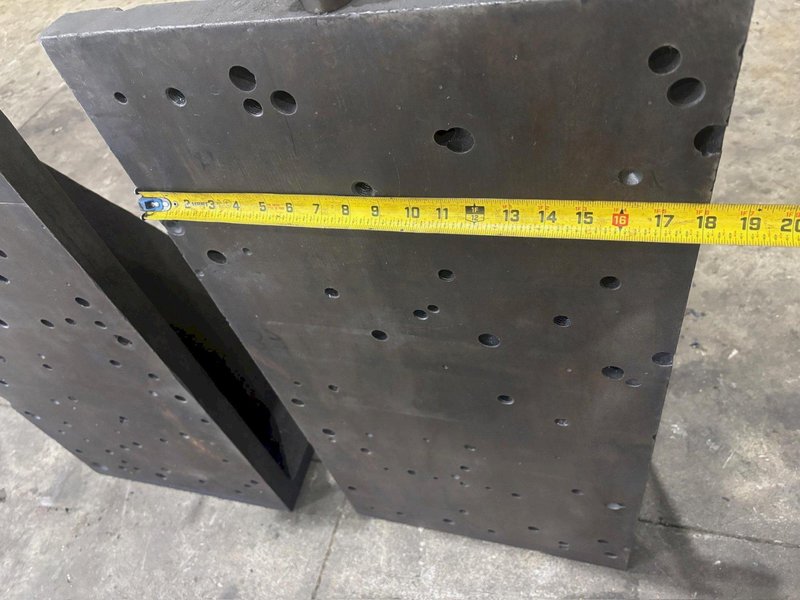 (2) 18&quot; X 18&quot; X 36&quot; X ANGLE PLATES:YOBRO #24037