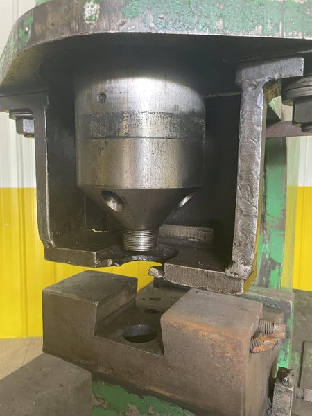 125 TON HILL ACME MODEL #7 SINGLE END HYDRAULIC PUNCH: STOCK #14713