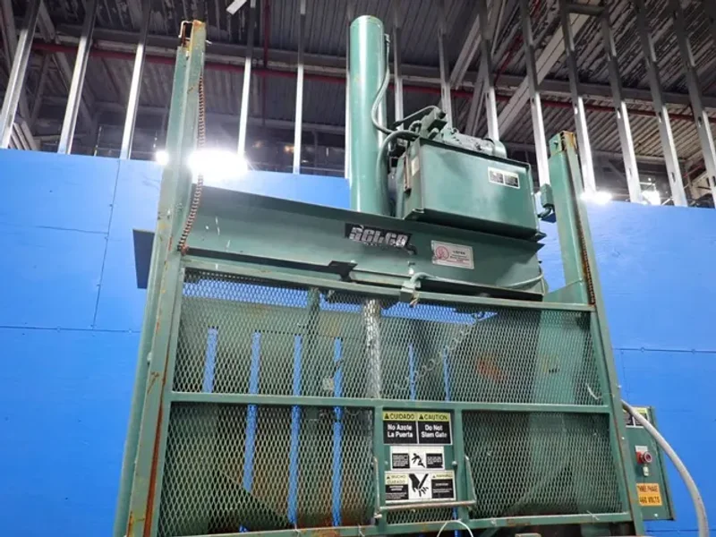 SELCO 48" X 24" BALER  -  V5-HD