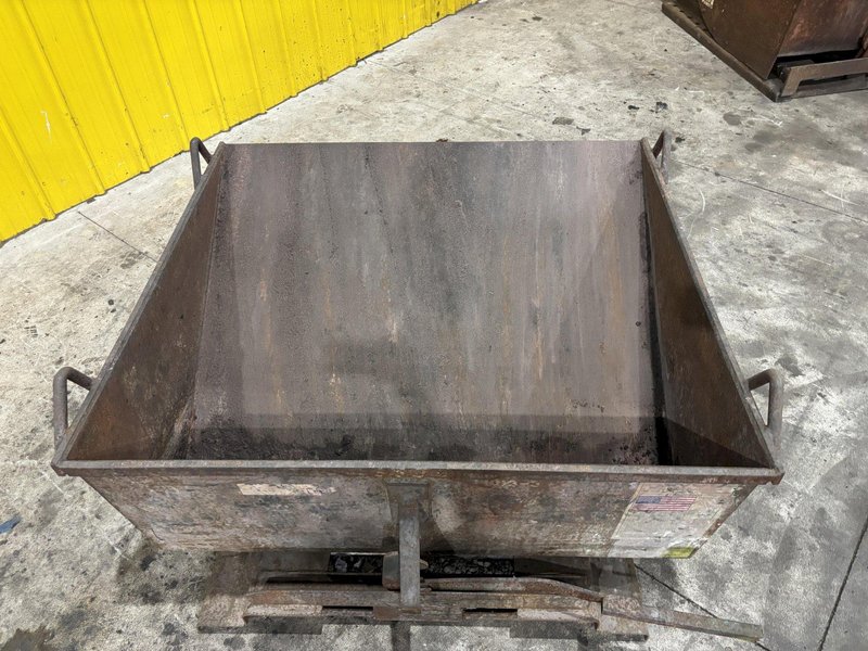 2 CU YD X 4,000 LBS JESCO DUMP HOPPER: STOCK #23212