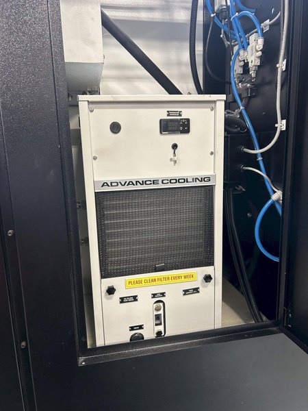 Smart SV-2 CNC Mill, 2022 – Low Hours, 10k RPM Spindle, Upgraded LNS Chip Conveyor, Spindle Chiller, TSC ready, Rigid Tapping