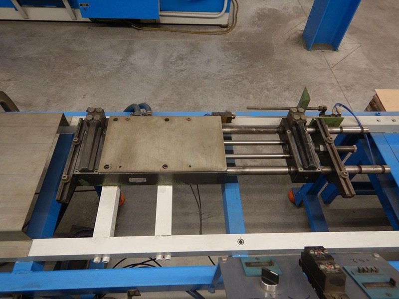 Festo - Decoiling &amp; punching line