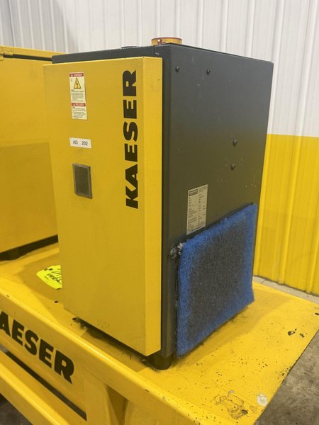 7.5 HP KAISER MODEL#SX7 AIR COMPRESSOR, TBH9 DRYER &amp; TANK 2006: YOBRO #24737