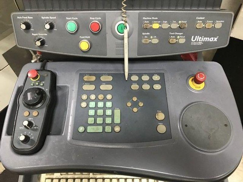 5-AXIS HURCO MODEL VTXU CNC VERTICAL MACHINING CENTER. STOCK # 0311321