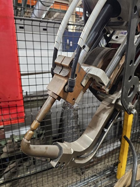 FANUC R-2000iB/210F Robot, 2015 – Milco Spot Weld Gun, Integrated Tolomatic IMA33 Servo, Reidel Chiller
