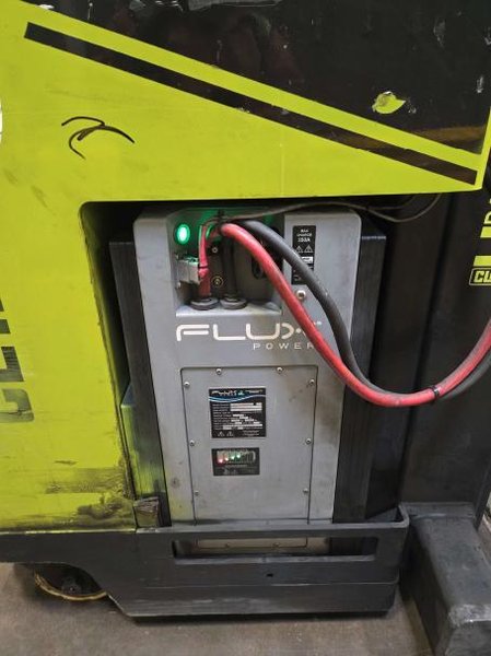 Clark NPR22 Narrow Aisle Reach Forklift, 2020 – 4,500 LB Capacity, 36V Electric, Stand-Up Rider, Triple Mast (1)