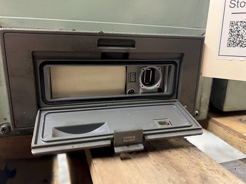 Toyoda Toyopuc GC50X2-1 CNC Control Operator Panel GC50 Pulled from Toyoda Grinder