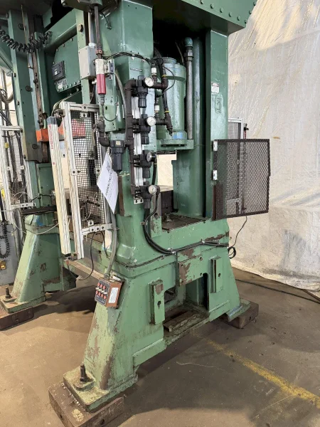 150 TON MINSTER E2-150-42-30 HEVI-STAMPER STRAIGHT SIDE PRESS: YOBRO #23911