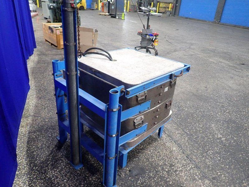 21" X 21" X 18" KILN  -  XB2318-D