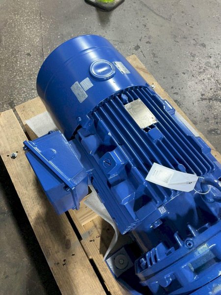 SUMITOMO 30 HP GEAR DRIVE   -  CHHMS30-6205YB-EP-B-43