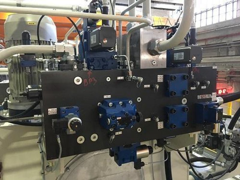 3000 TON GALDABINI MODEL TWIN 3000 AUTOMATIC PIPE STRAIGHTENING MACHINE