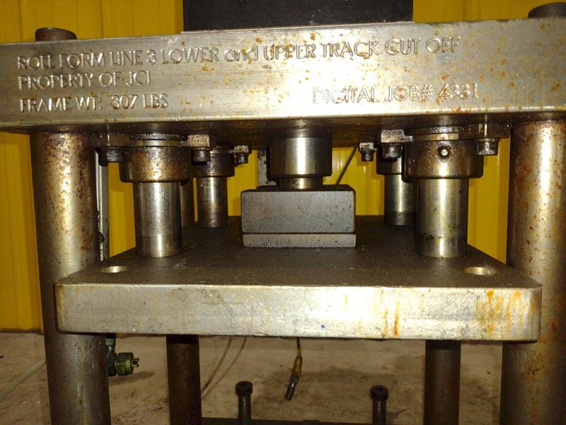 4-POST HYDRAULIC PRESS - ROLLFORMER CUTOFF PRESS: YOBRO #25562